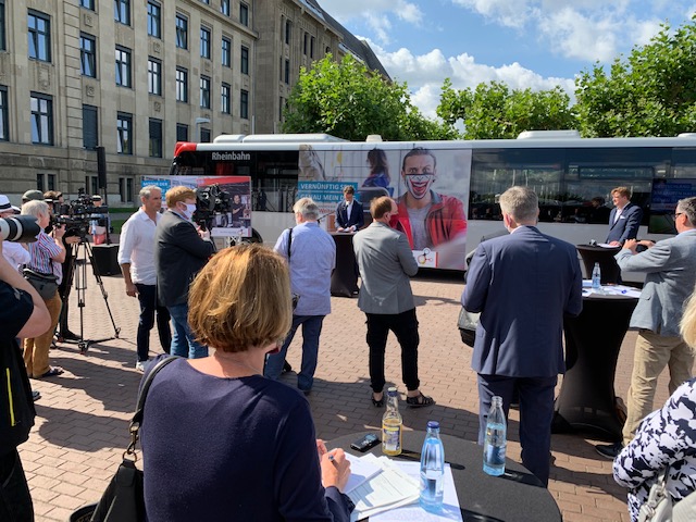 Auftakt-Pressekonferenz zu #BesserWeiter in Düsseldorf